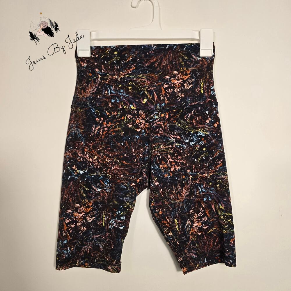 Lululemon Align Super High Rise Shorts 10" Size 6 Foliage Overlay Multi Nulu